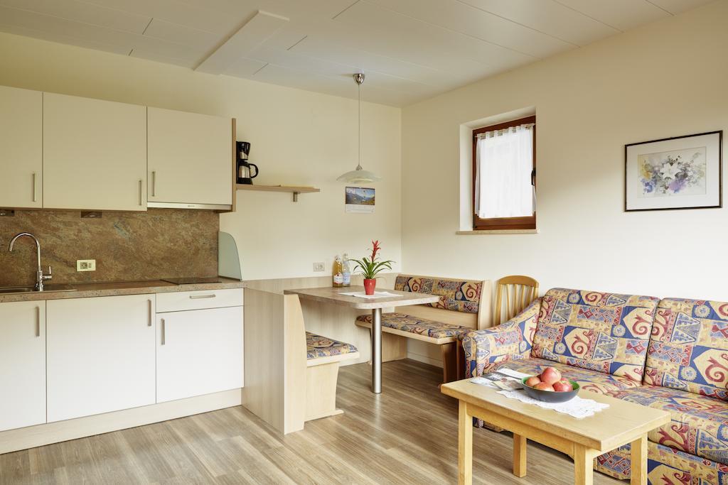 Ferienwohnungen Haus Christine Rifiano Room photo