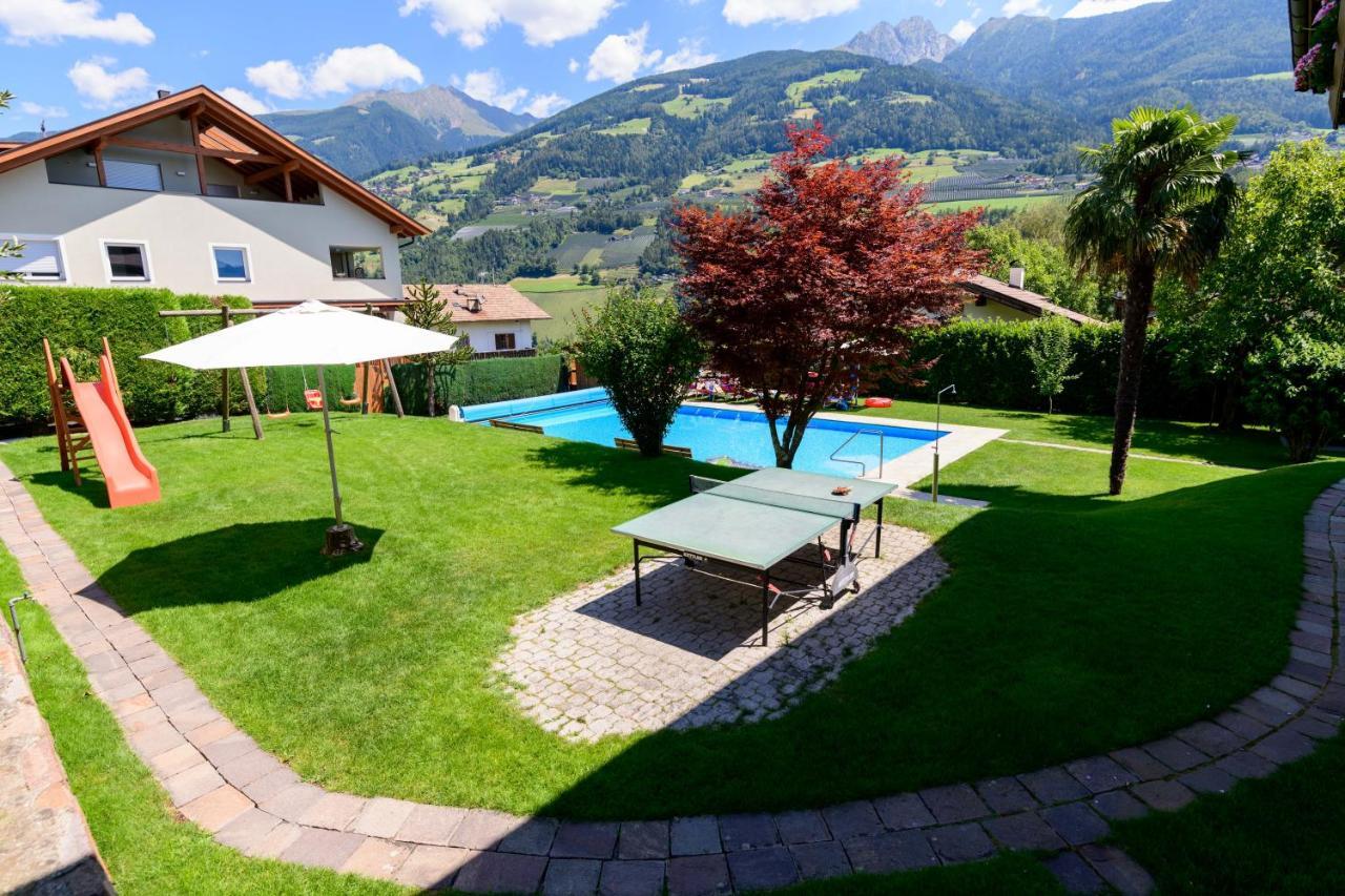 Ferienwohnungen Haus Christine Rifiano Exterior photo